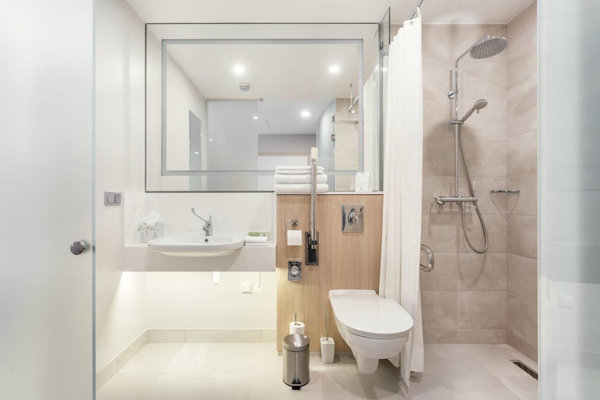 Courtyard By Marriott Center Hotell Vilnius