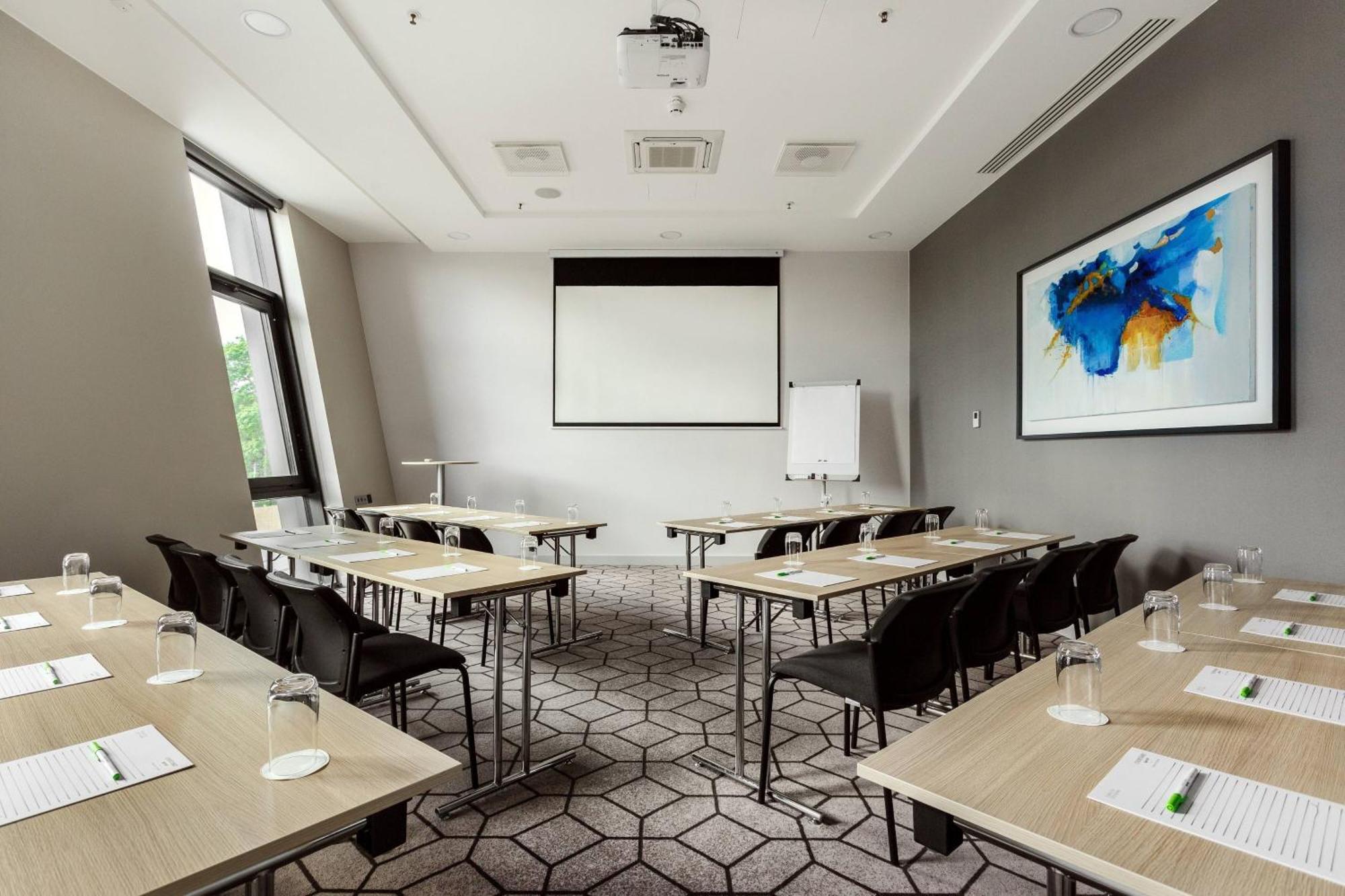 Courtyard By Marriott Center Hotell
